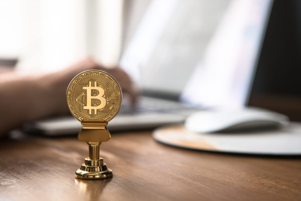 Road Not Taken: Bitcoin opts for the Golden-touch; veers away from the Altcoin hold 